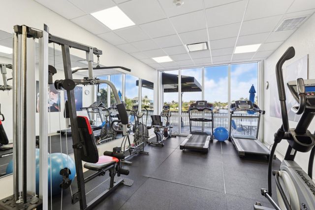 521 N Riverside Drive 208, Pompano Beach, FL 33062