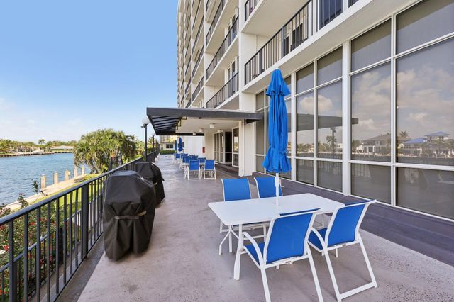 521 N Riverside Drive 208, Pompano Beach, FL 33062