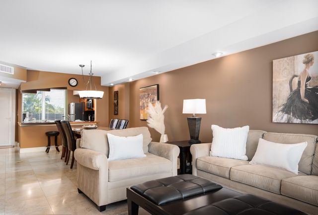 521 N Riverside Drive 208, Pompano Beach, FL 33062