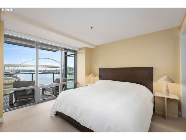 1310 Nw NAITO Pkwy 901A, Portland, OR 97209