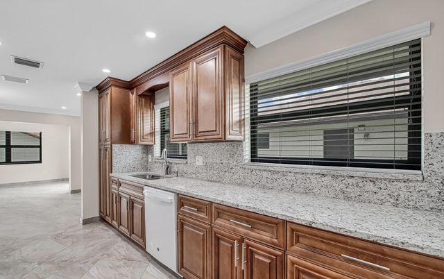 6210 Olivewood Circle, Greenacres, FL 33463
