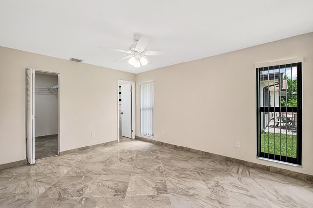 6210 Olivewood Circle, Greenacres, FL 33463