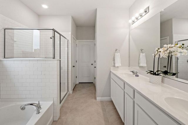 2417 Roosevelt RD, Leander, TX 78641