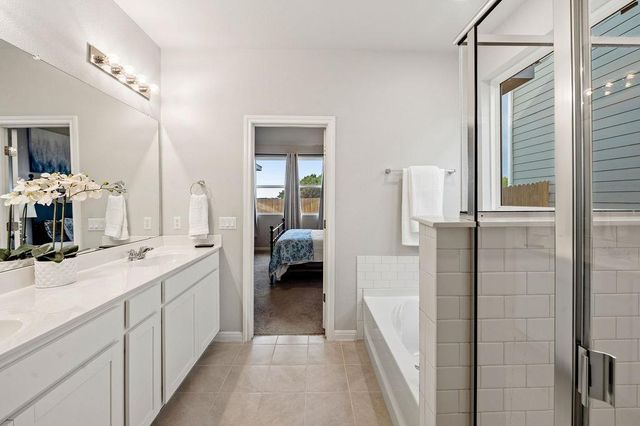 2417 Roosevelt RD, Leander, TX 78641