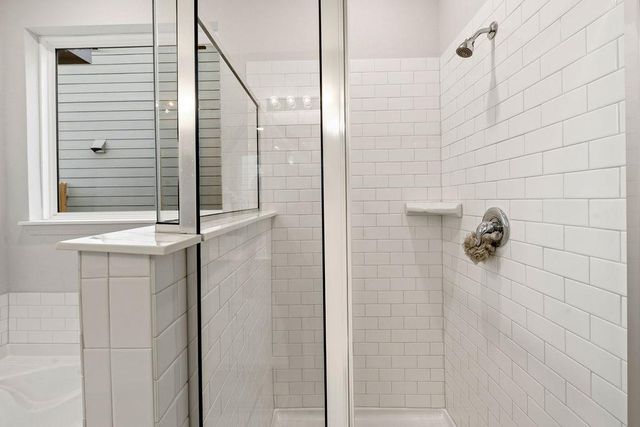 2417 Roosevelt RD, Leander, TX 78641