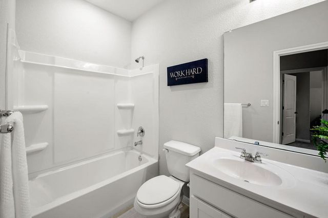 2417 Roosevelt RD, Leander, TX 78641