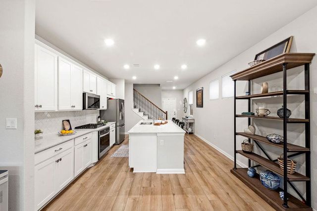 2417 Roosevelt RD, Leander, TX 78641