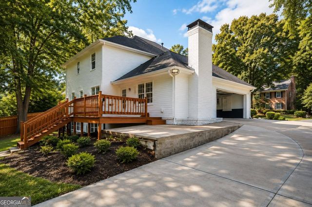 557 Daisy Nash Drive SW, Lilburn, GA 30047
