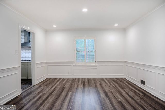 557 Daisy Nash Drive SW, Lilburn, GA 30047