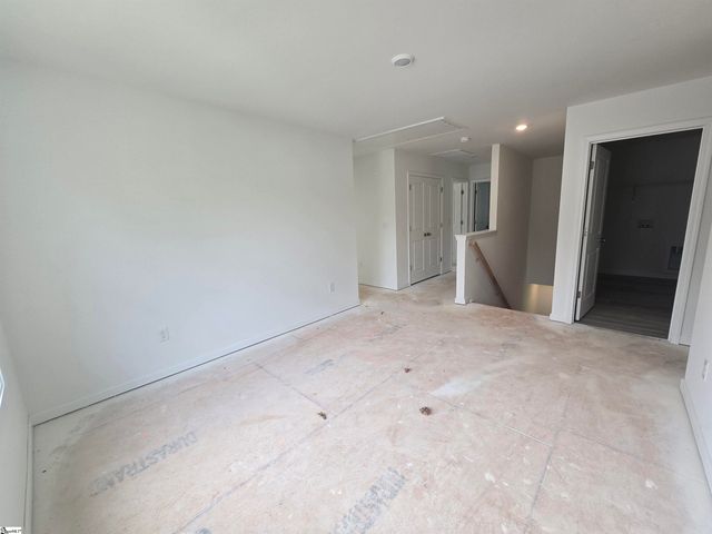 339 E Pyrenees Drive Lot 137, Wellford, SC 29385
