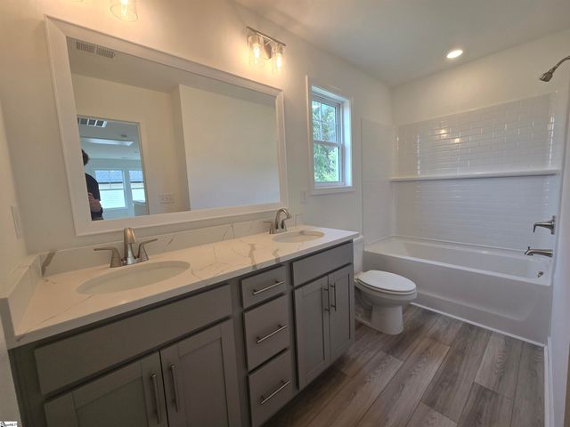 339 E Pyrenees Drive Lot 137, Wellford, SC 29385