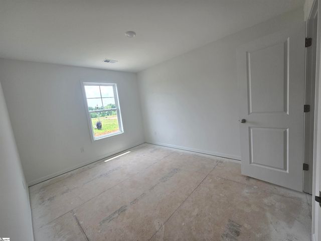 339 E Pyrenees Drive Lot 137, Wellford, SC 29385