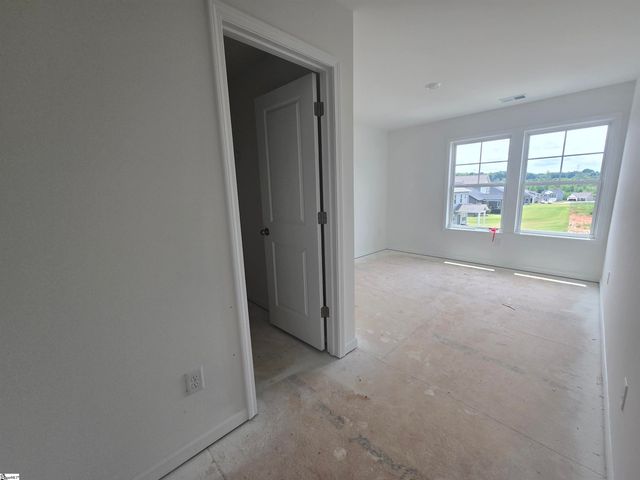 339 E Pyrenees Drive Lot 137, Wellford, SC 29385