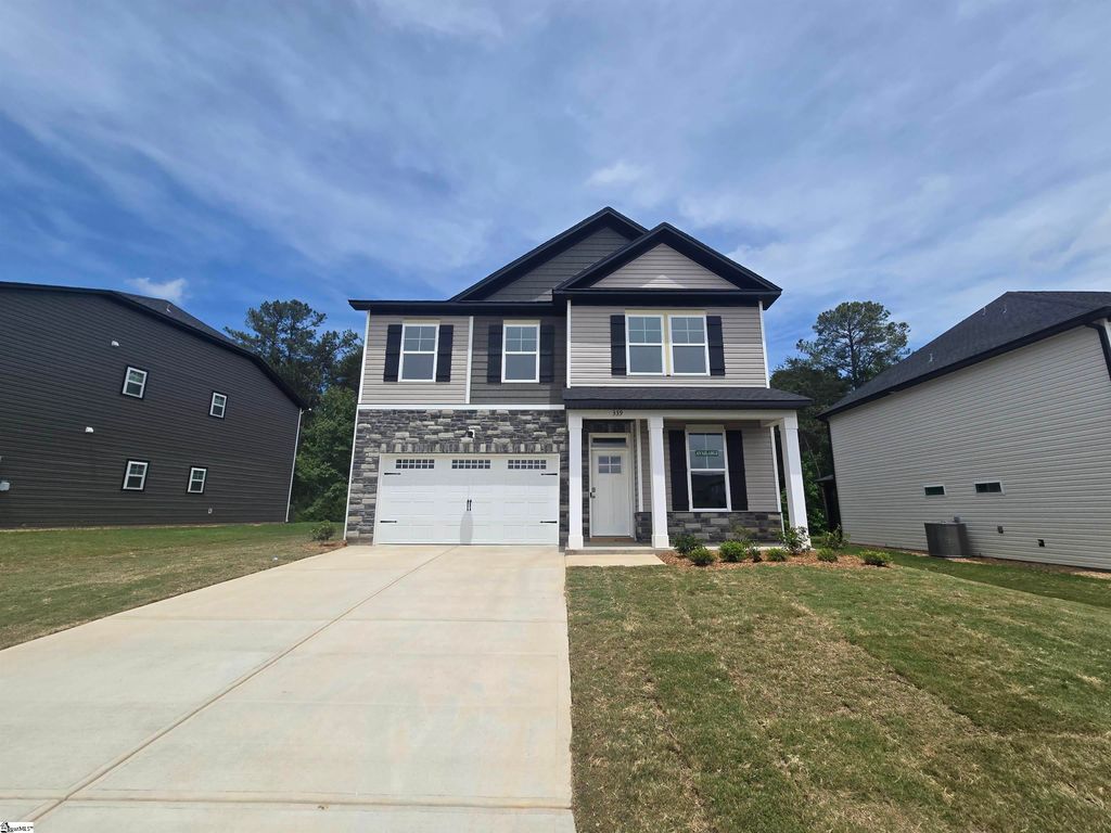 339 E Pyrenees Drive Lot 137, Wellford, SC 29385