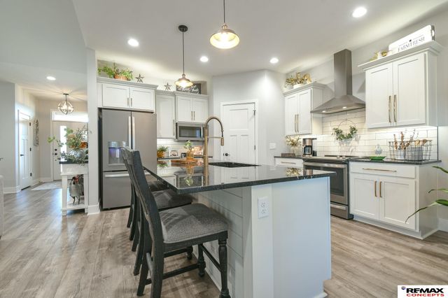 1060 W Panorama Road, Lincoln, NE 68523