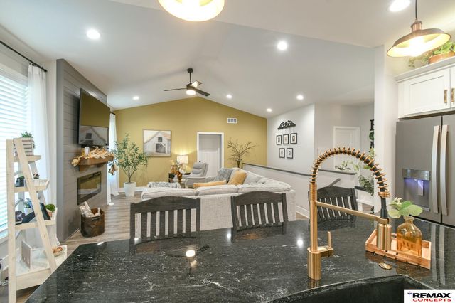 1060 W Panorama Road, Lincoln, NE 68523