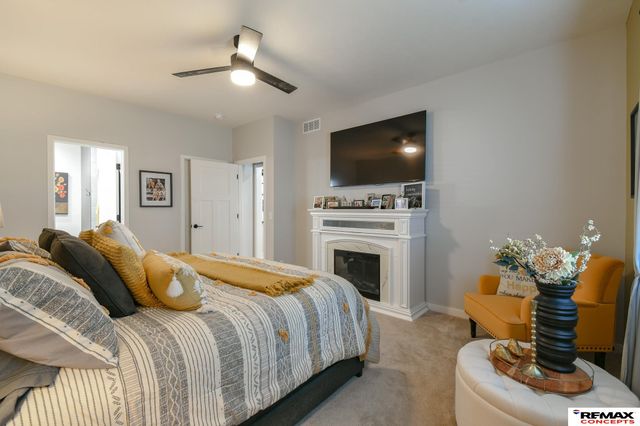 1060 W Panorama Road, Lincoln, NE 68523