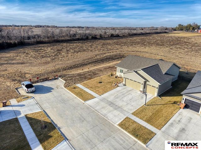 1060 W Panorama Road, Lincoln, NE 68523