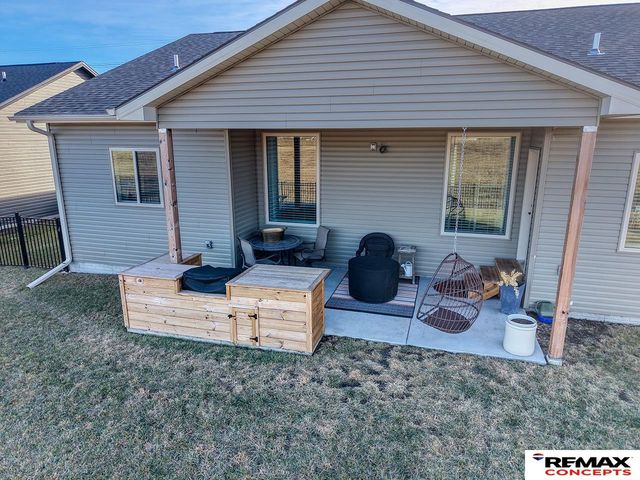 1060 W Panorama Road, Lincoln, NE 68523