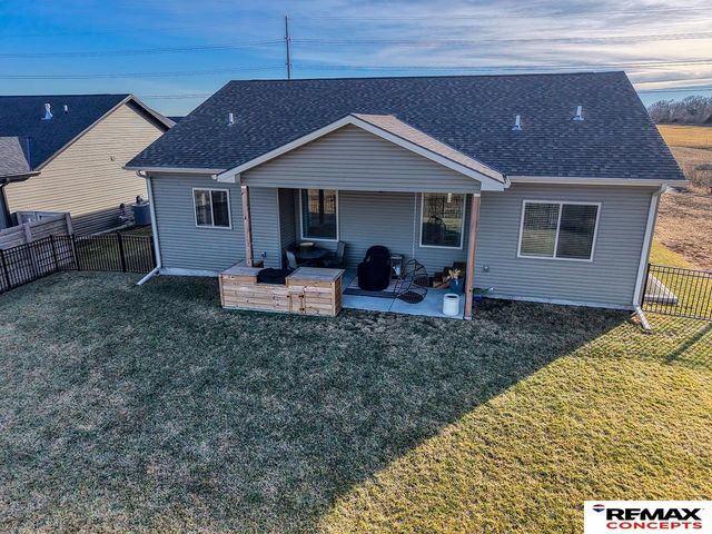 1060 W Panorama Road, Lincoln, NE 68523