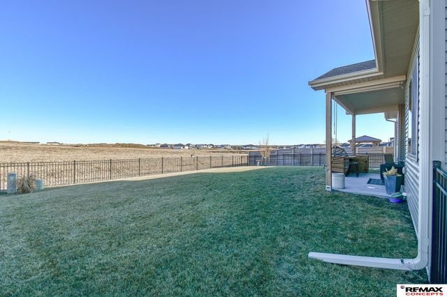 1060 W Panorama Road, Lincoln, NE 68523