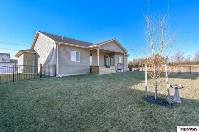 1060 W Panorama Road, Lincoln, NE 68523