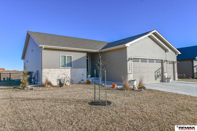 1060 W Panorama Road, Lincoln, NE 68523