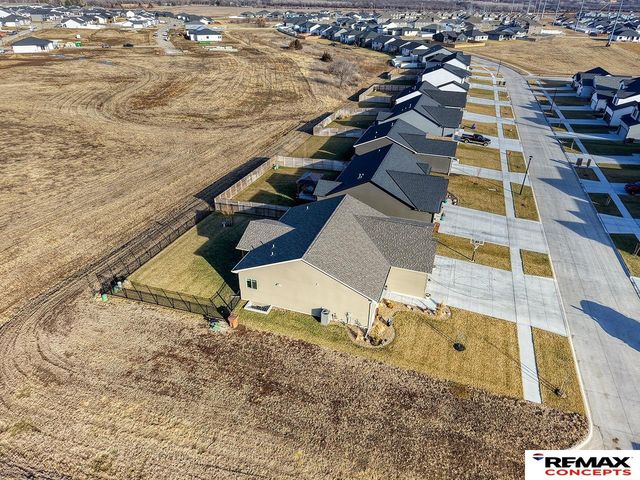 1060 W Panorama Road, Lincoln, NE 68523