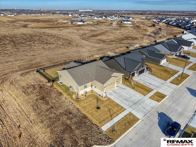 1060 W Panorama Road, Lincoln, NE 68523