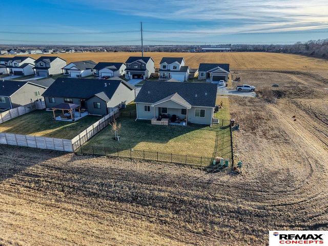 1060 W Panorama Road, Lincoln, NE 68523