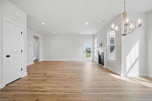 225 Ayrshire LOOP, Smithfield, VA 23430