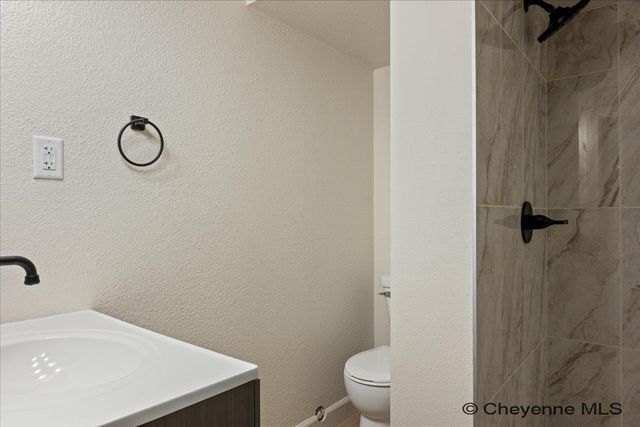 4100 ROGERS AVE, Cheyenne, WY 82009