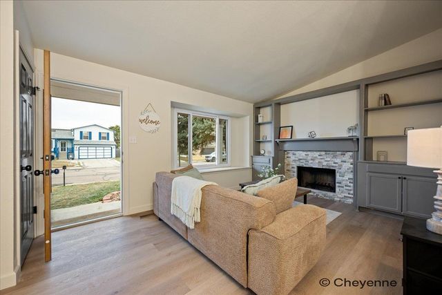 4100 ROGERS AVE, Cheyenne, WY 82009