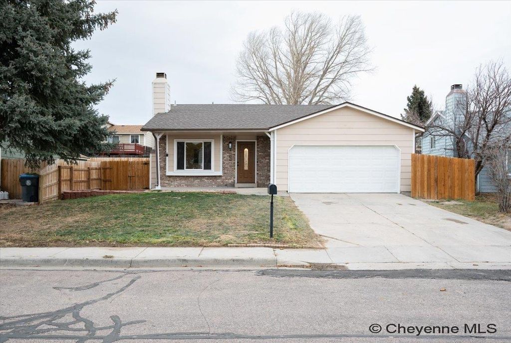 4100 ROGERS AVE, Cheyenne, WY 82009