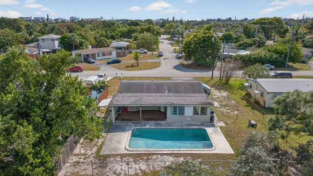 1301 NE 26th Court, Pompano Beach, FL 33064