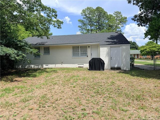 1944 Westhill Drive, Fayetteville, NC 28304