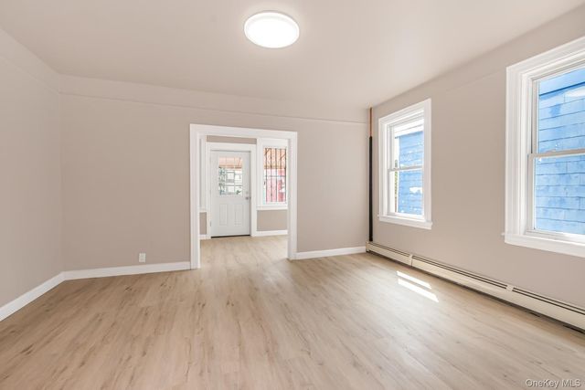 427 Taylor Avenue, Bronx, NY 10473