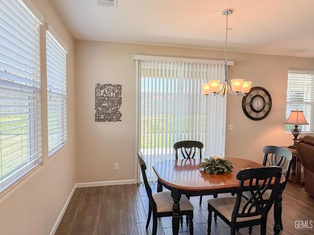 14204 Ebrington Drive, Bakersfield, CA 93311