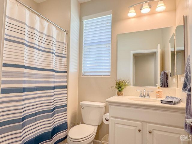 14204 Ebrington Drive, Bakersfield, CA 93311