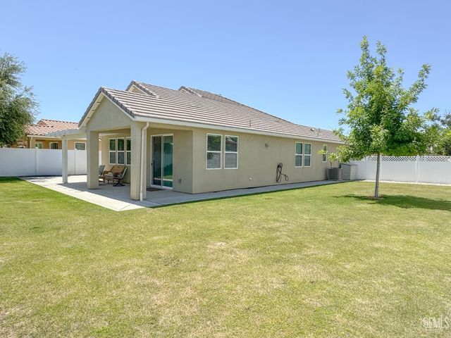14204 Ebrington Drive, Bakersfield, CA 93311