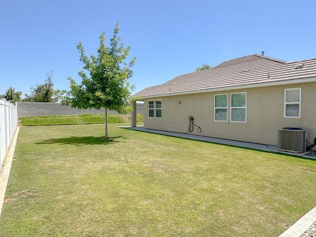 14204 Ebrington Drive, Bakersfield, CA 93311