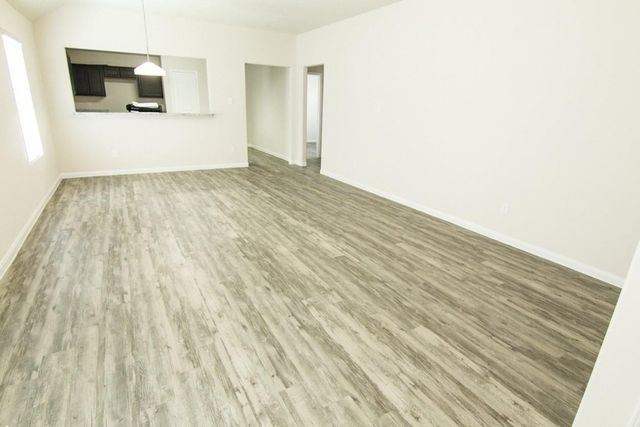 841 Canton Grass Lane, La Marque, TX 77568