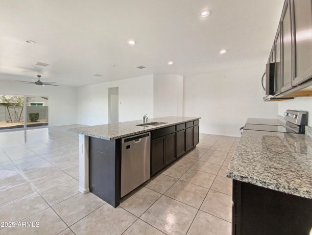 35972 W SEVILLE Drive, Maricopa, AZ 85138