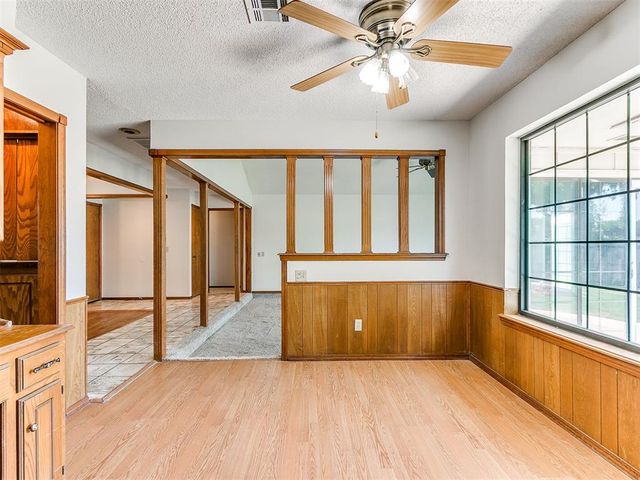 10400 Glendover Avenue, Oklahoma City, OK 73162
