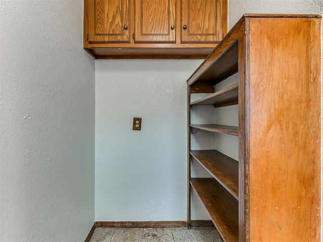 10400 Glendover Avenue, Oklahoma City, OK 73162