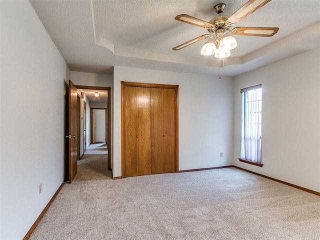 10400 Glendover Avenue, Oklahoma City, OK 73162