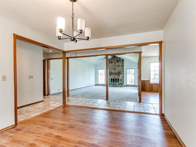 10400 Glendover Avenue, Oklahoma City, OK 73162