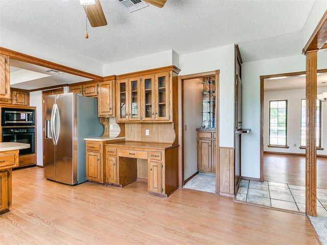 10400 Glendover Avenue, Oklahoma City, OK 73162