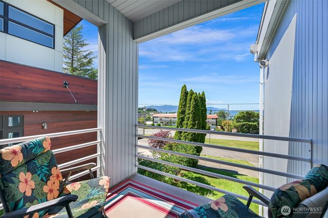 1005 11th Street, Bellingham, WA 98225