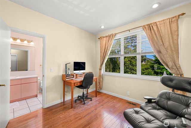 1005 11th Street, Bellingham, WA 98225